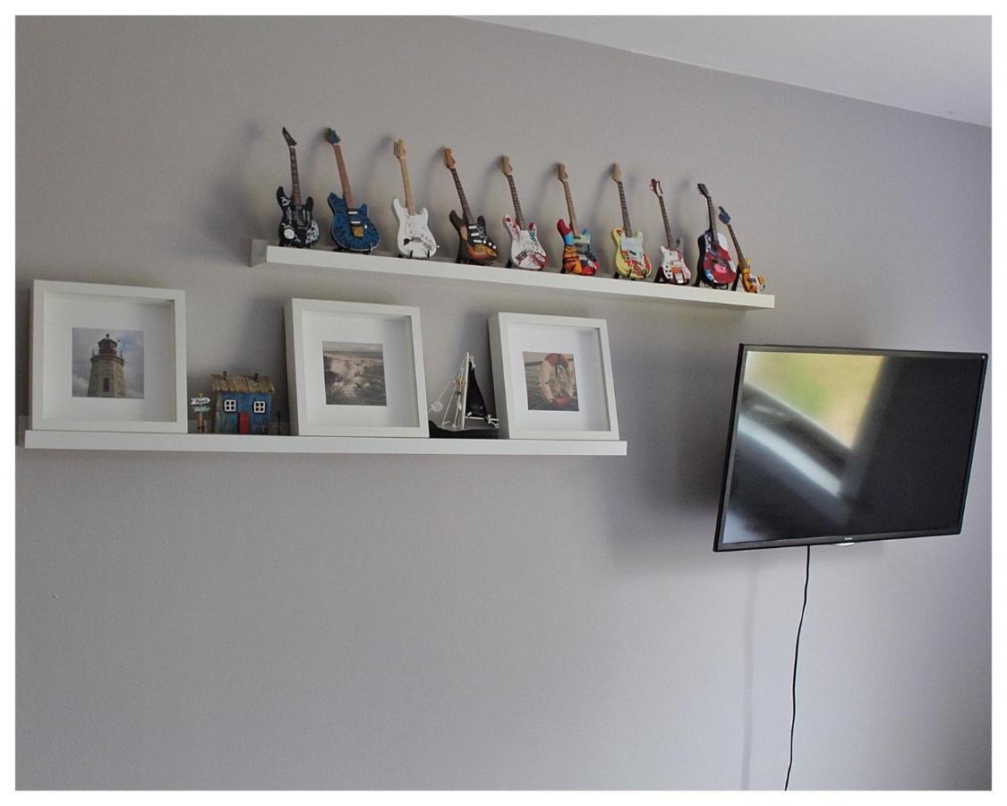 Flanders Fields Apartment Dingwall Bagian luar foto