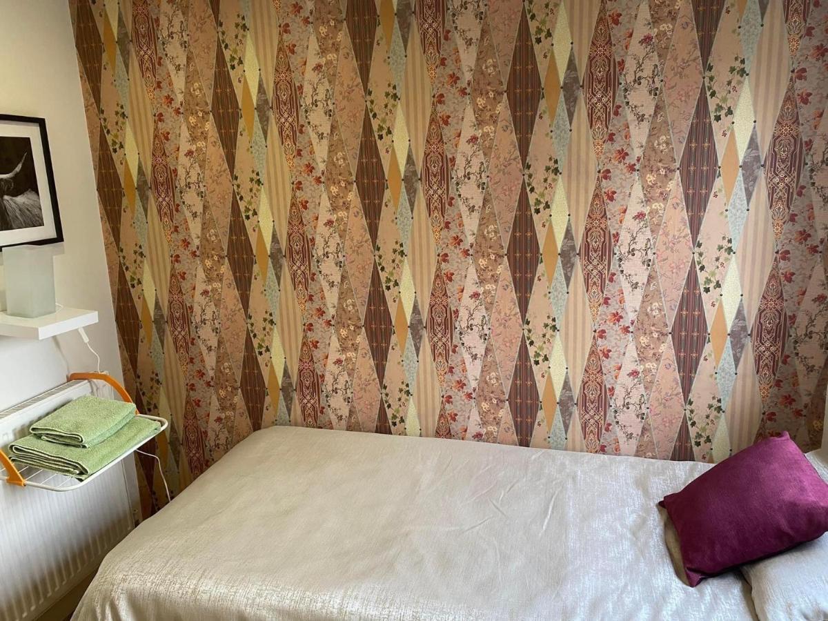 Flanders Fields Apartment Dingwall Bagian luar foto