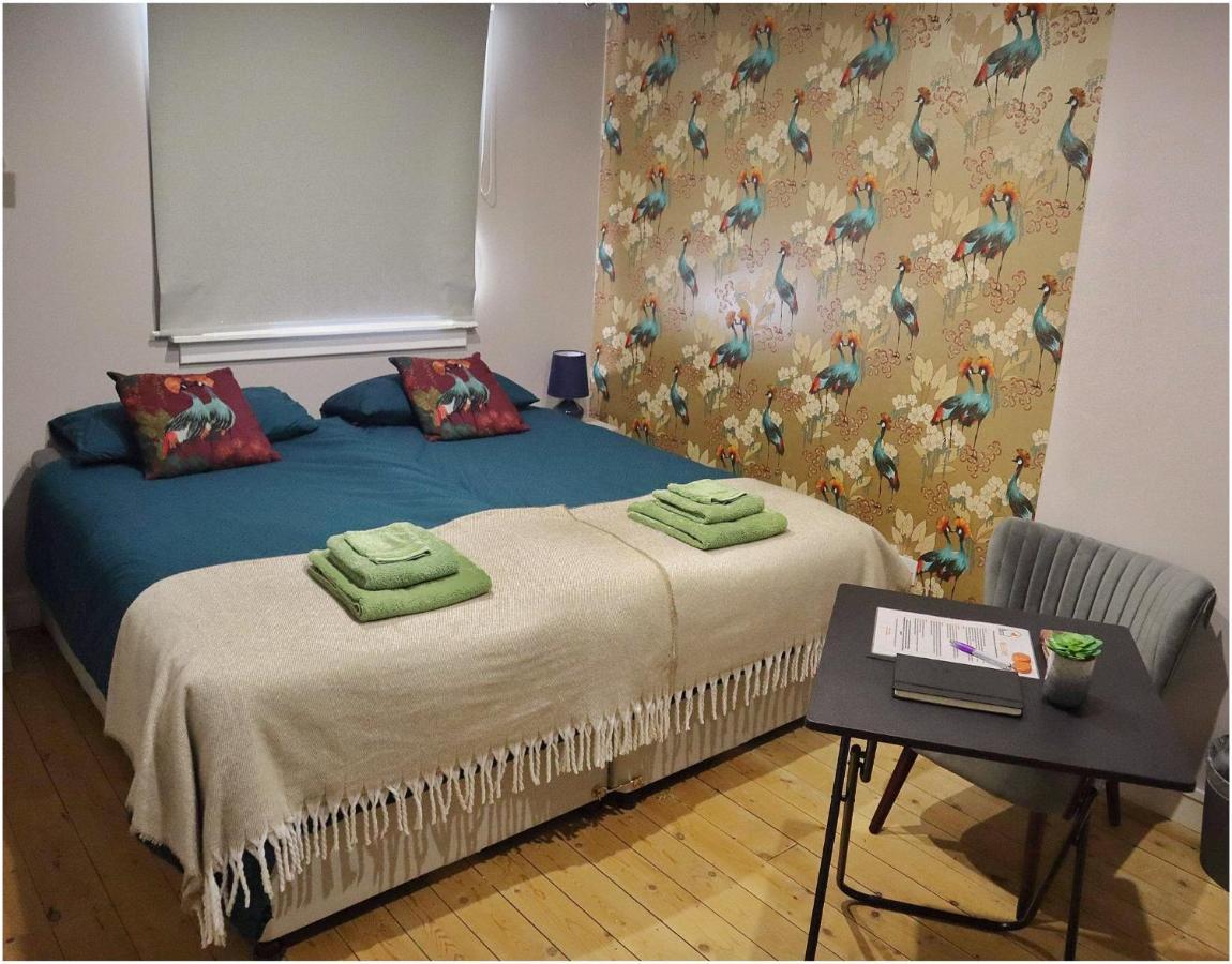 Flanders Fields Apartment Dingwall Bagian luar foto